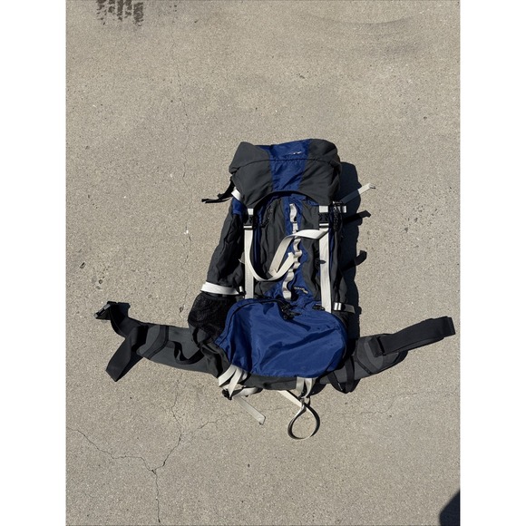 Kelty Redcloud 5600 Hiking Backpack Internal Frame Camping Gear Travel Bag